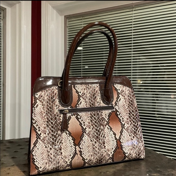 Purse - Picture 2 of 3